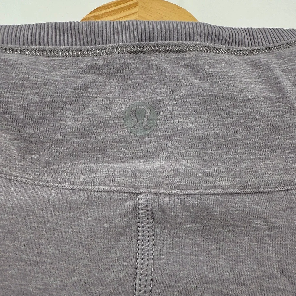 Lululemon Women's 8 Sweatshirt Warm Heart Cold Hands Half 1/2 Zip Mock neck‎